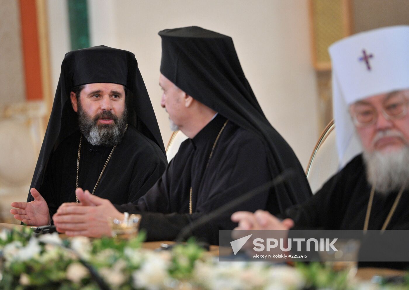 Vladimir Putin meets with top Orthodox Church clergy