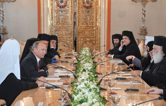 Vladimir Putin meets with top Orthodox Church clergy
