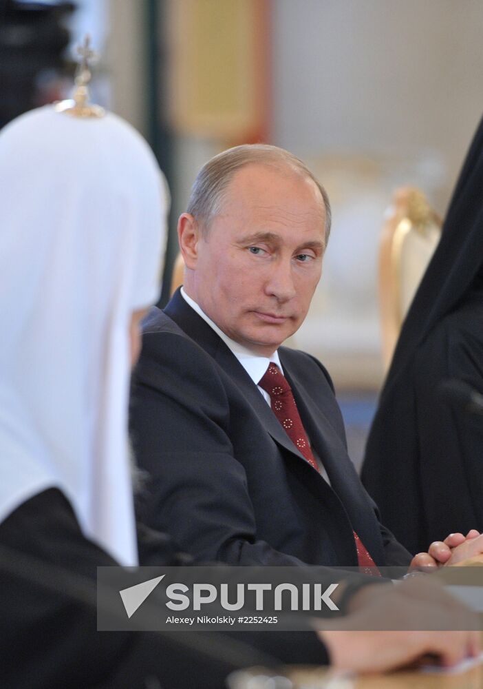 Vladimir Putin meets with top Orthodox Church clergy