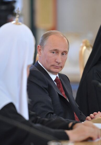 Vladimir Putin meets with top Orthodox Church clergy