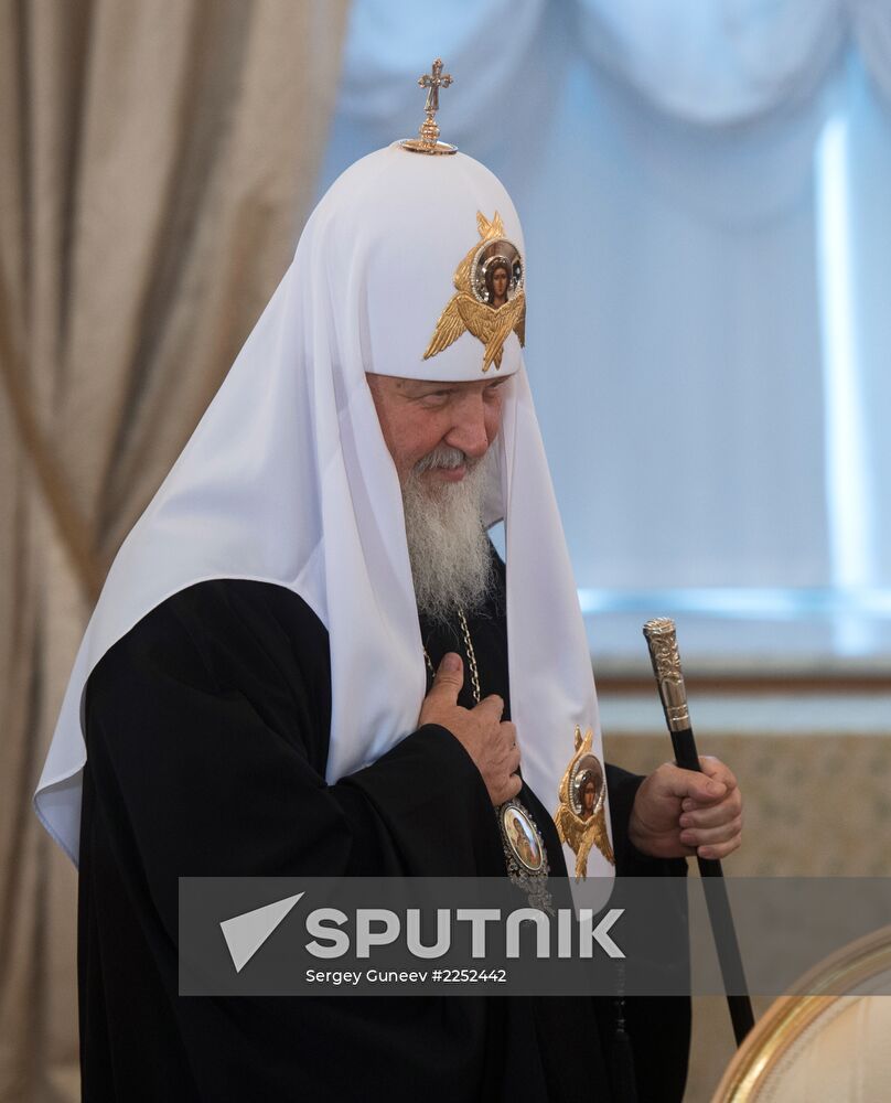 Vladimir Putin meets with top Orthodox Church clergy