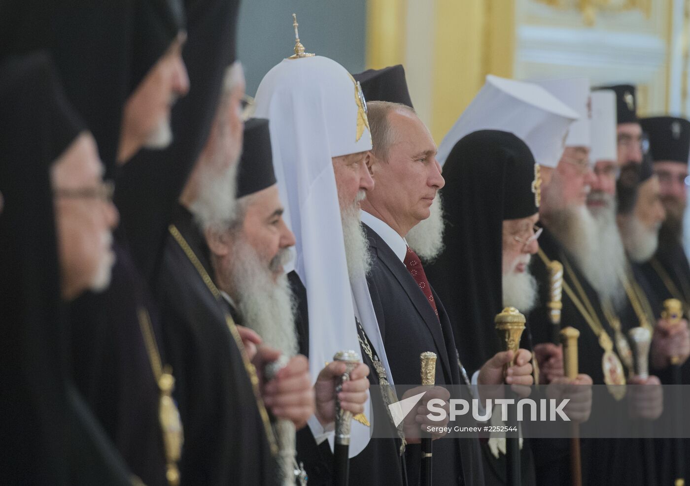 Vladimir Putin meets with top Orthodox Church clergy