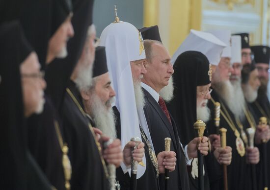 Vladimir Putin meets with top Orthodox Church clergy
