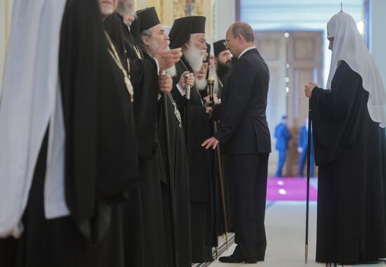 Vladimir Putin meets with top Orthodox Church clergy