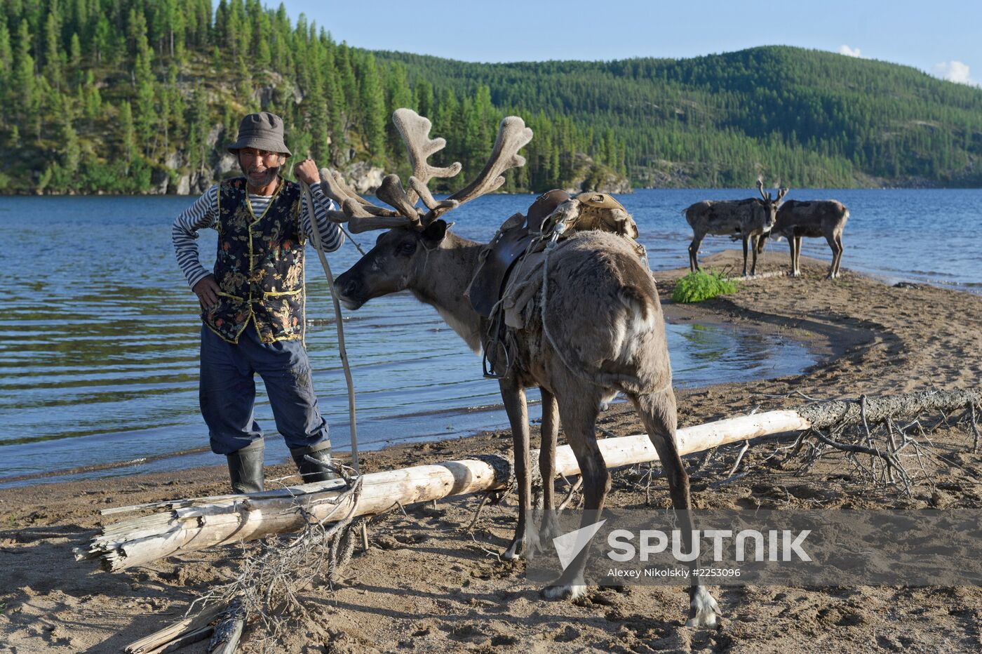 Vladimir Putin and Dmitry Medvedev on holiday