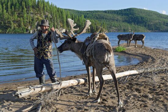 Vladimir Putin and Dmitry Medvedev on holiday