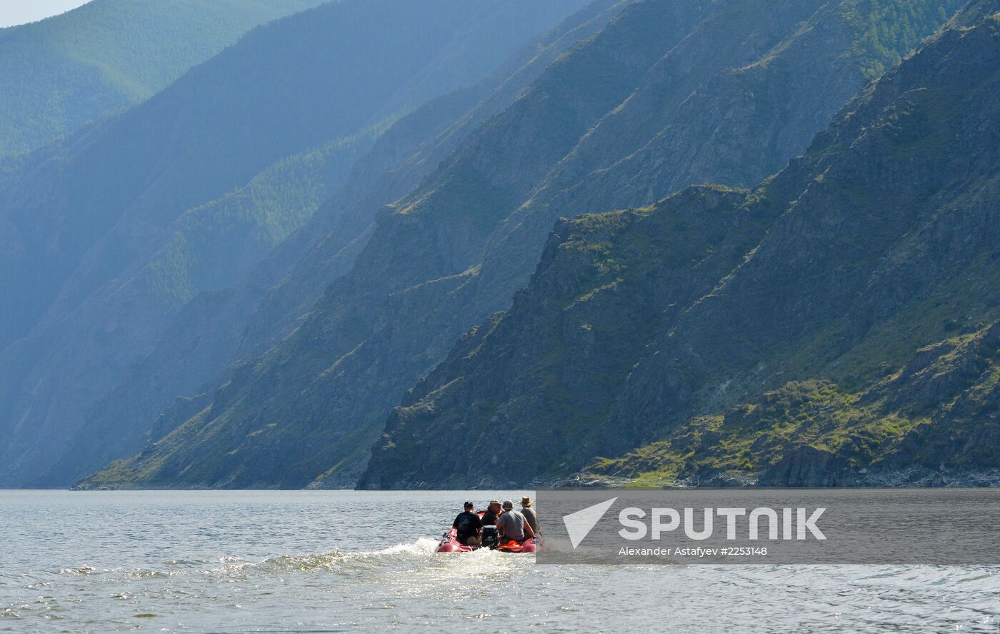 Vladimir Putin and Dmitry Medvedev on holiday