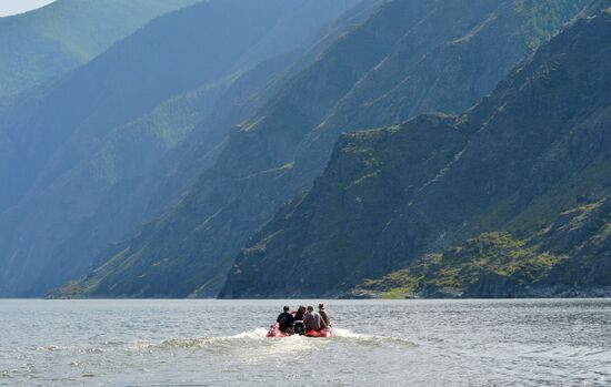 Vladimir Putin and Dmitry Medvedev on holiday