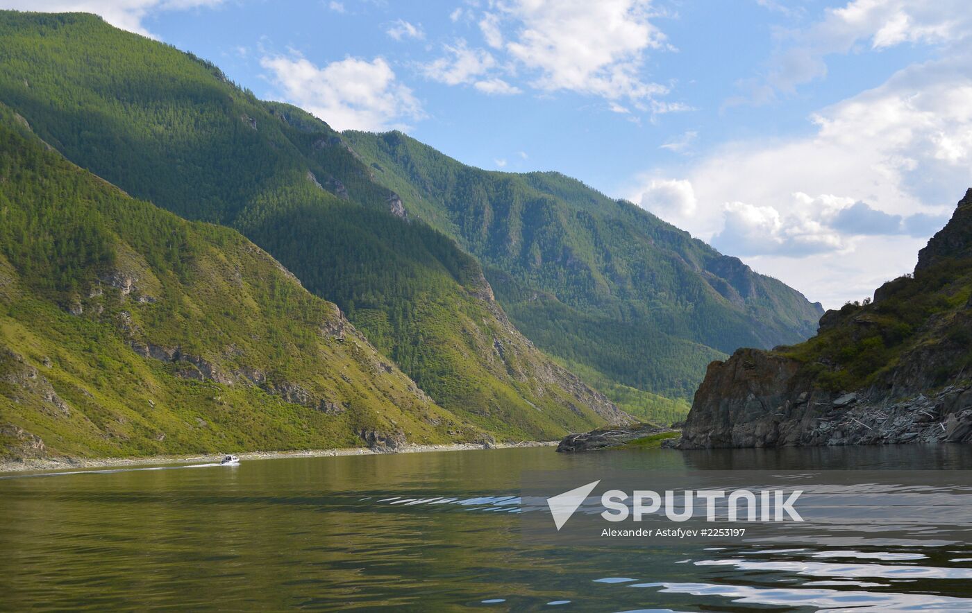 Vladimir Putin and Dmitry Medvedev on holiday