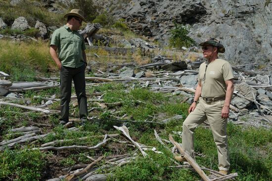 Vladimir Putin and Dmitry Medvedev on holiday