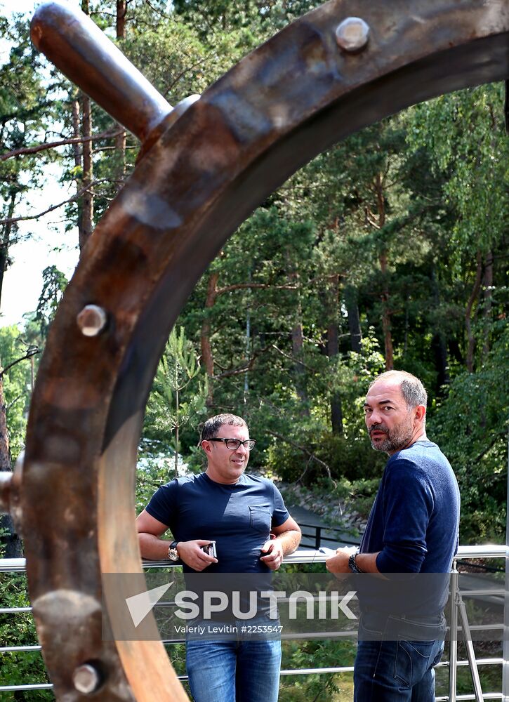 Lunch for friends of lawyer and restaurateur Alexander Rappoport