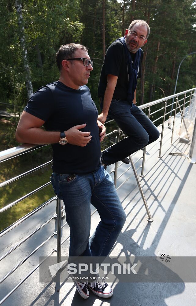 Lunch for friends of lawyer and restaurateur Alexander Rappoport