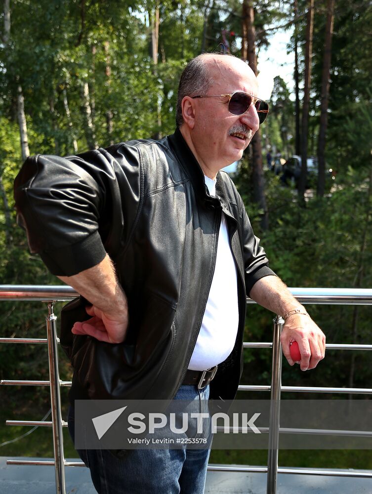 Lunch for friends of lawyer and restaurateur Alexander Rappoport