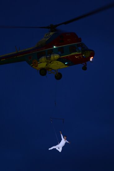 First helicopter show "Night Moscow" at Crokus Expo