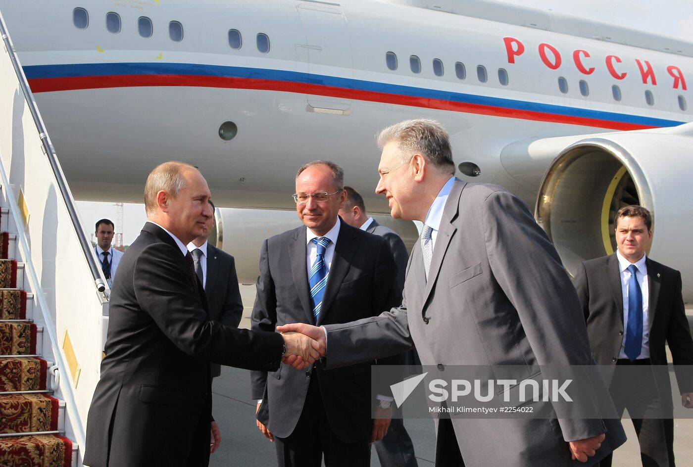 Vladimir Putin visits Kiev