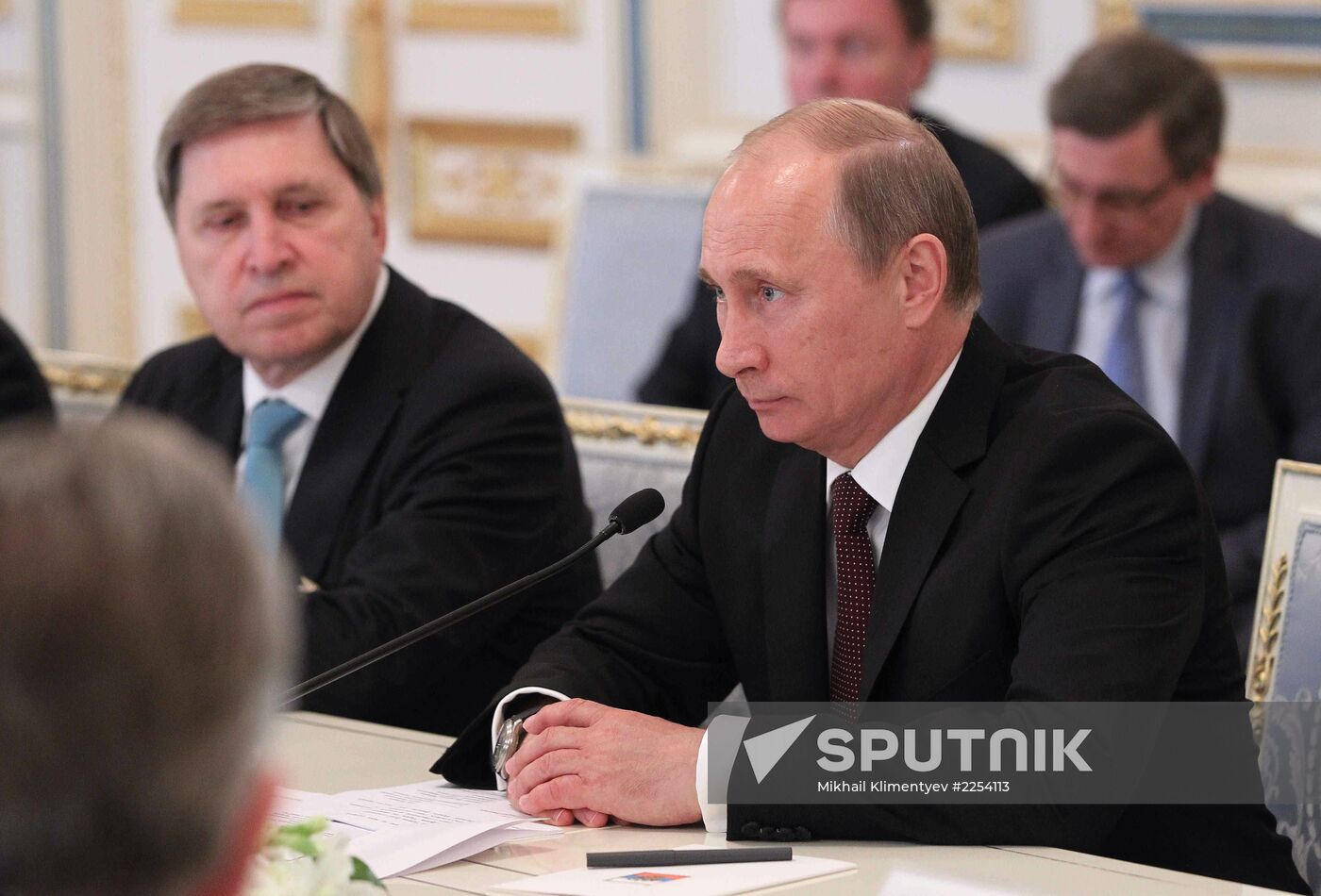 Vladimir Putin visits Kiev