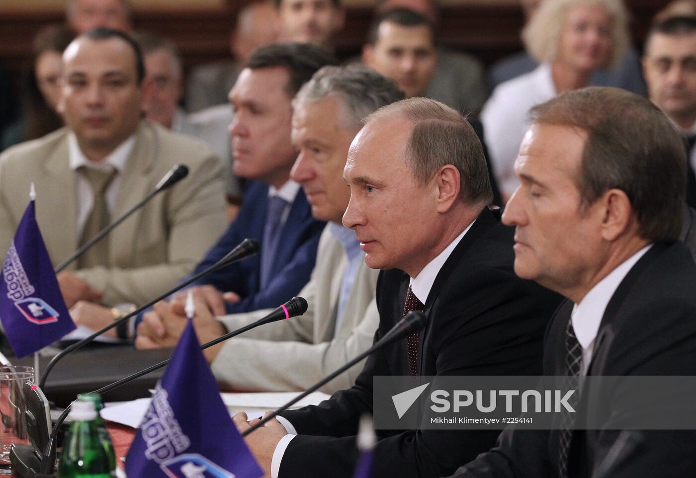 Vladimir Putin visits Kiev