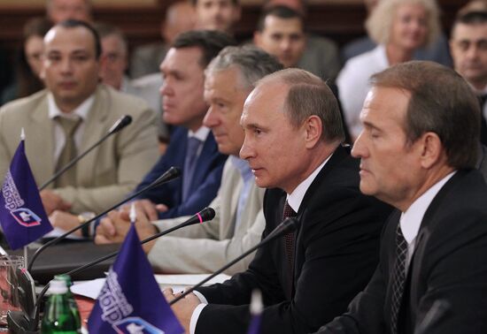Vladimir Putin visits Kiev