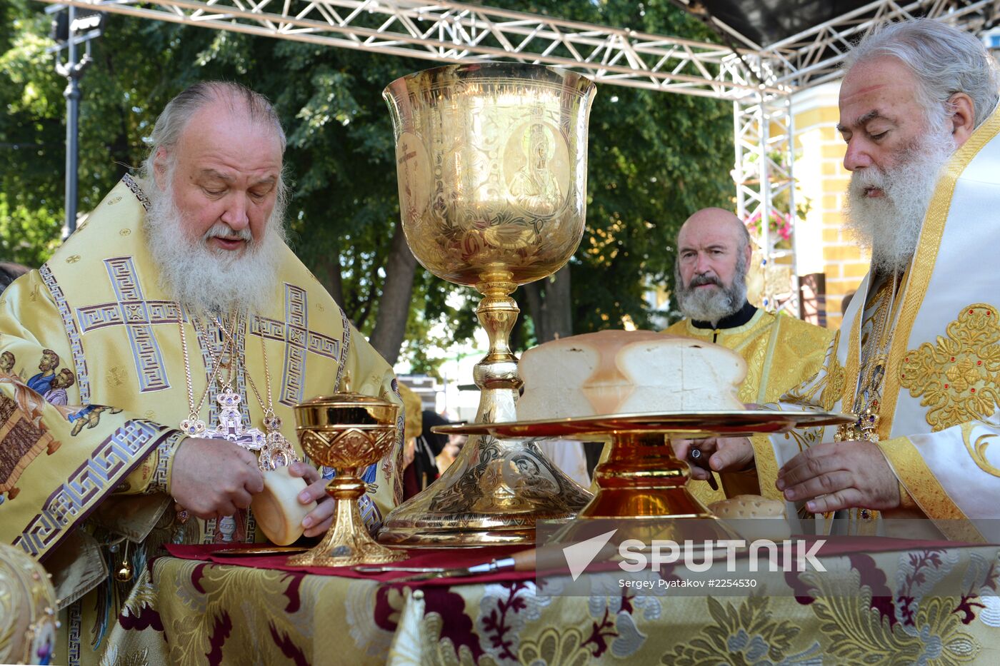 Divine Liturgy in Sobornaya Square at Kiev Pechersk Lavra