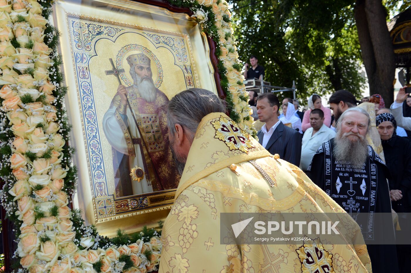 Divine Liturgy in Sobornaya Square at Kiev Pechersk Lavra