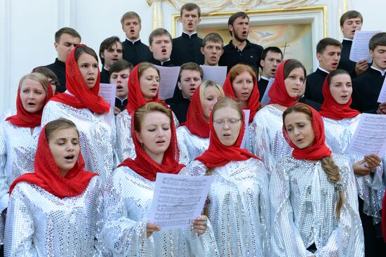 Divine Liturgy in Sobornaya Square at Kiev Pechersk Lavra