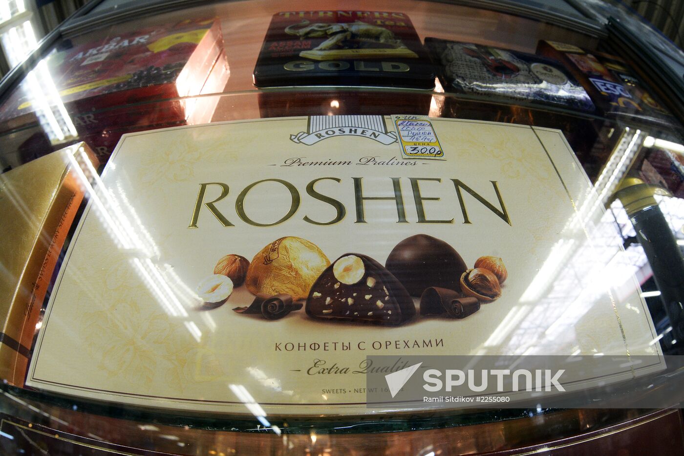 Onishchenko bans imports of Roshen chocolate in Russia