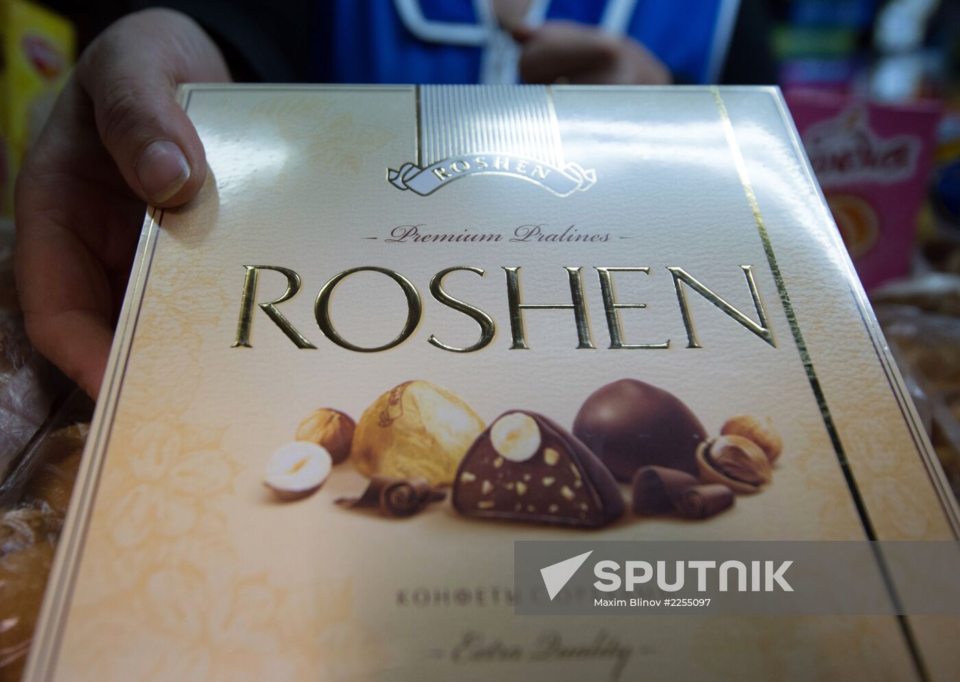 Onishchenko bans imports of Roshen chocolate in Russia