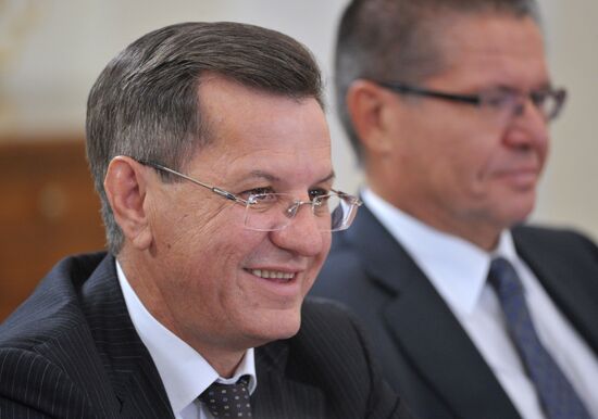 Vladimir Putin conducts State Council Presidium meeting