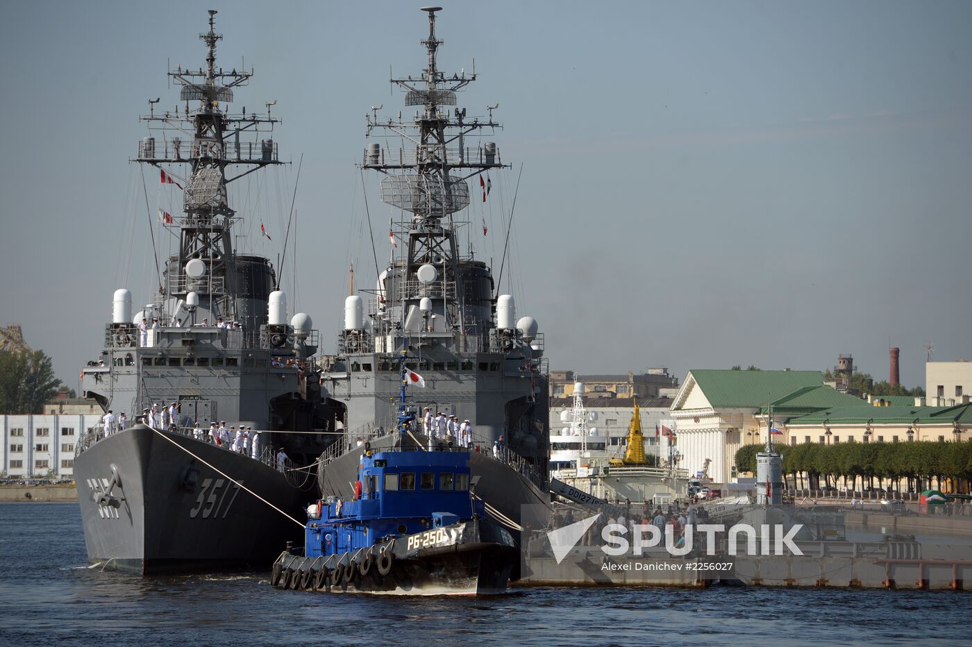 Japanese war ships visit St. Petersburg