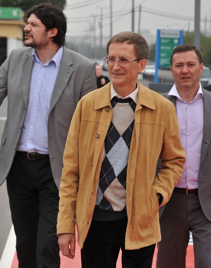 Moscow mayoral candidate Nikolai Levichev participates in picket