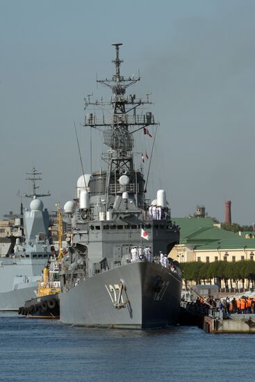 Japanese war ships visit St. Petersburg