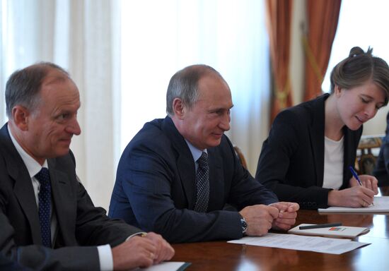 Vladimir Putin meets with Saudi Prince