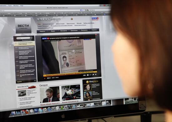 Edward Snowden gets one-year political asylum in Russia
