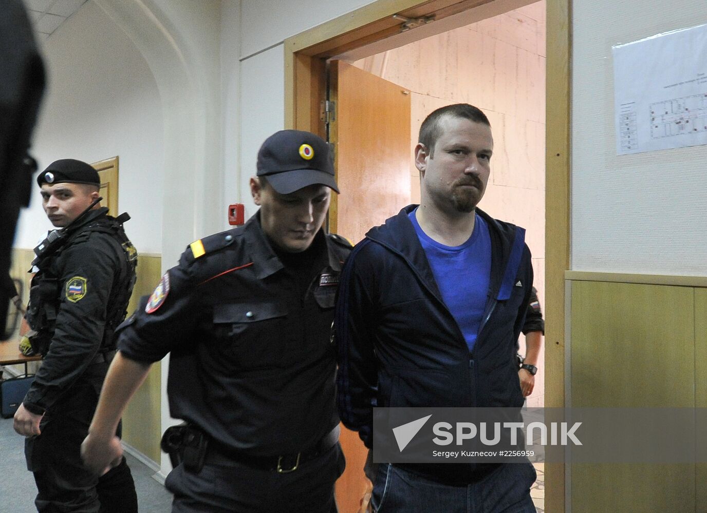 Extended detention hearing for oppositioner Leonid Razvozzhayev