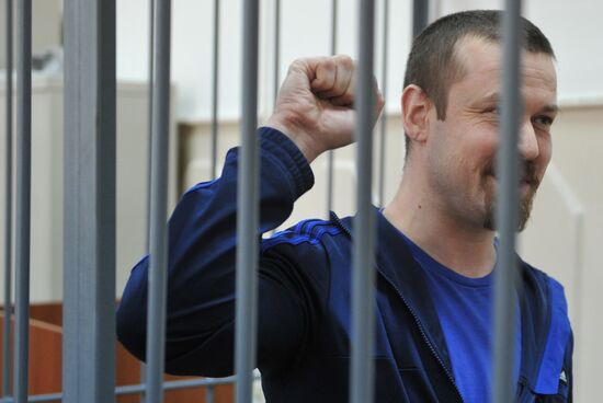 Extended detention hearing for oppositioner Leonid Razvozzhayev