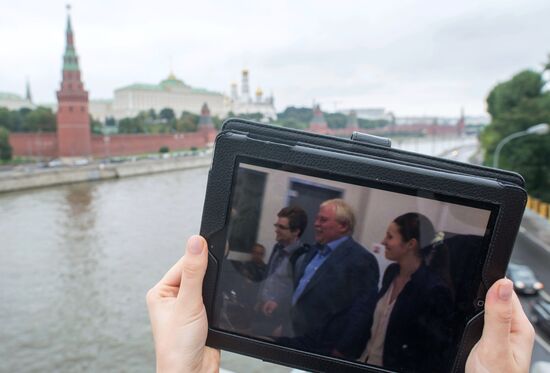 Edward Snowden gets one-year political asylum in Russia