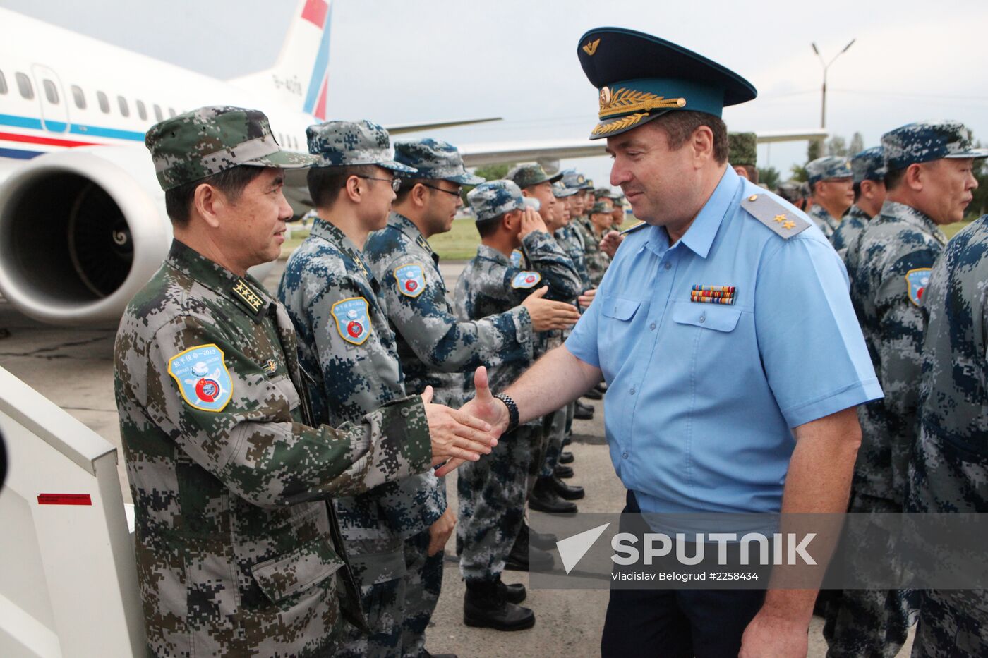 Joint Russian-Chinese exercises "Peace Mission 2013"