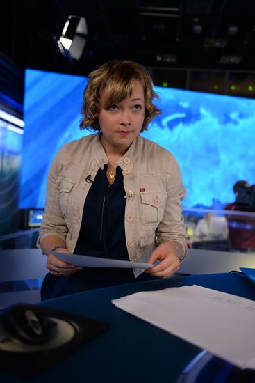 Athlete Irina Skvortsova trains to become news presenter