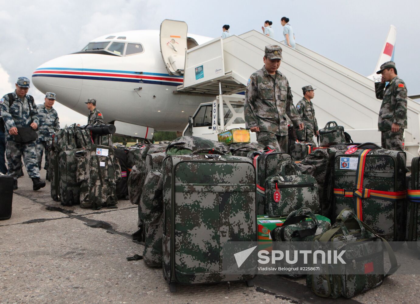 Joint Russian-Chinese exercises "Peace Mission 2013"