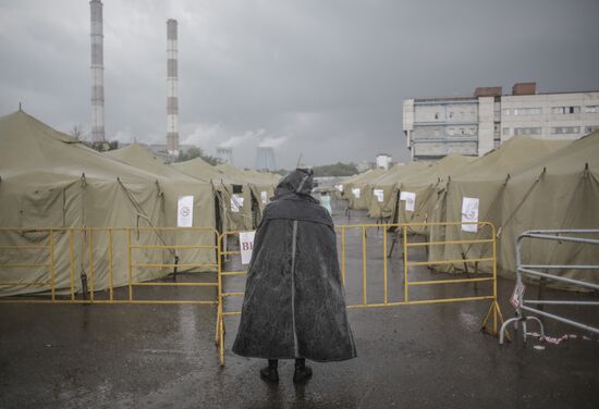Camp for illegal immigrants in Moscow