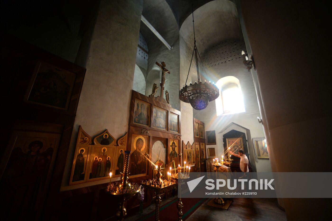 Orthodox Christian priest Pavel Adelgeim murdered in Pskov