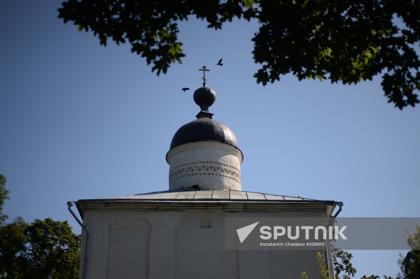Orthodox Christian priest Pavel Adelgeim murdered in Pskov