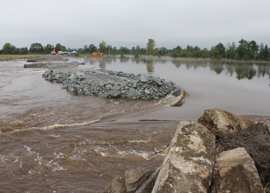 Flood damage in Amur Region inspected from air