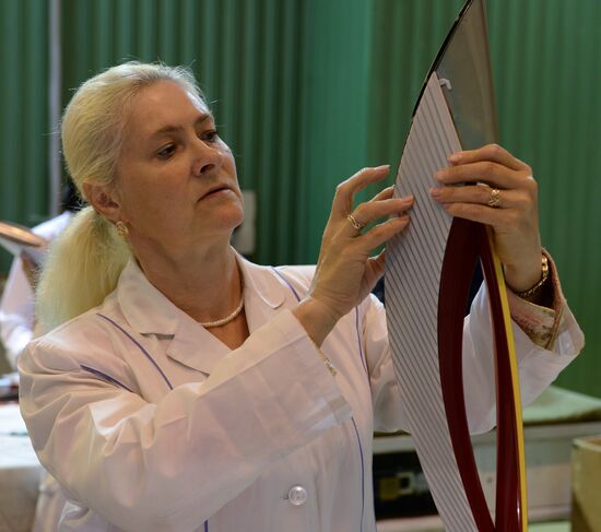 Manufacturing torches for Sochi 2014 Olympic relay