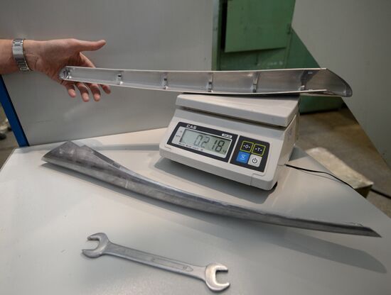 Manufacturing torches for Sochi 2014 Olympic relay