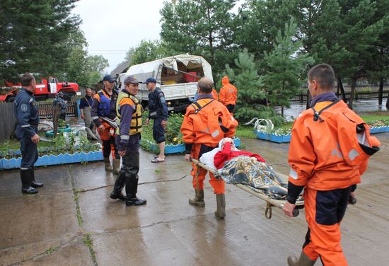 Flood damage in Amur Region inspected from air