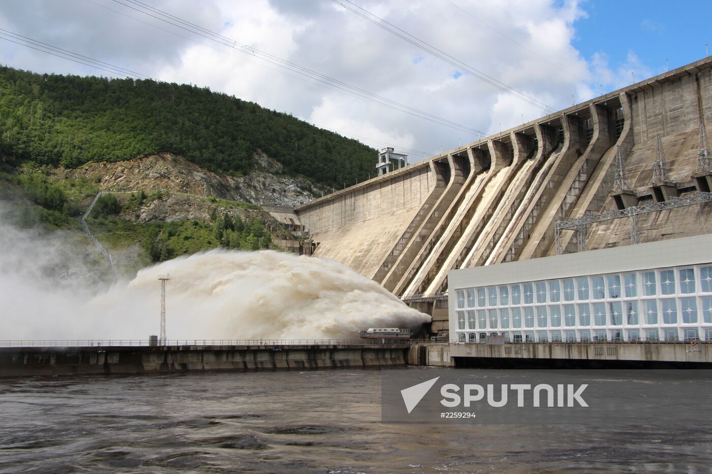 Flood damage in Amur Region inspected from air