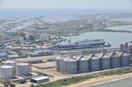 Caucasus Sea Port customs post