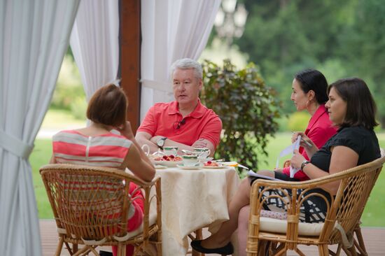 Sergei Sobyanin gives interview to Vedomosti newspaper