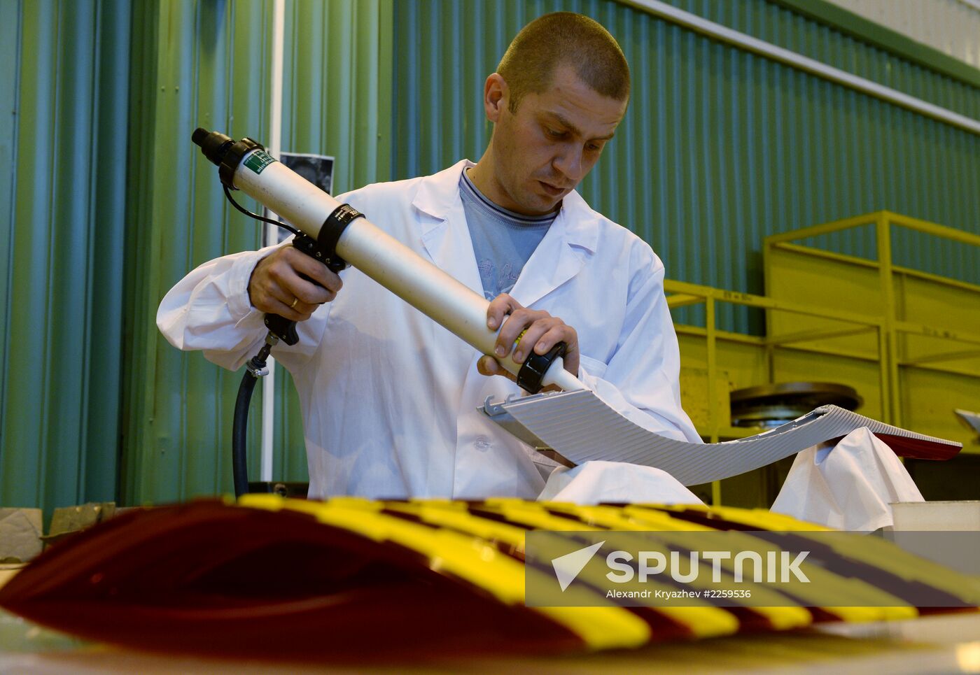 Manufacturing torches for Sochi 2014 Olympic relay